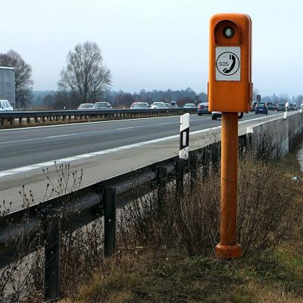 Autohaus Tritthart Florian Walter - Hitzeschutzfolie. Macht Sinn. Urlaub im  Süden. Schnell parken und dann weiter zum Sightseeing. Nach 2 Stunden  prallem Sonnenschein ist das Auto überhitzt. Die Weiterfahrt eine Qual.  Besser